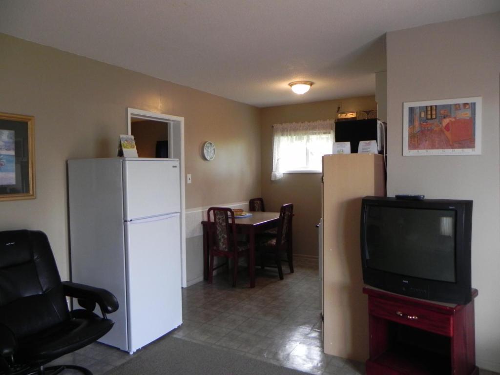 Destiny Beach Resort Osoyoos Δωμάτιο φωτογραφία