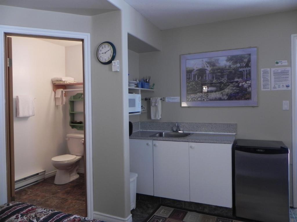 Destiny Beach Resort Osoyoos Δωμάτιο φωτογραφία