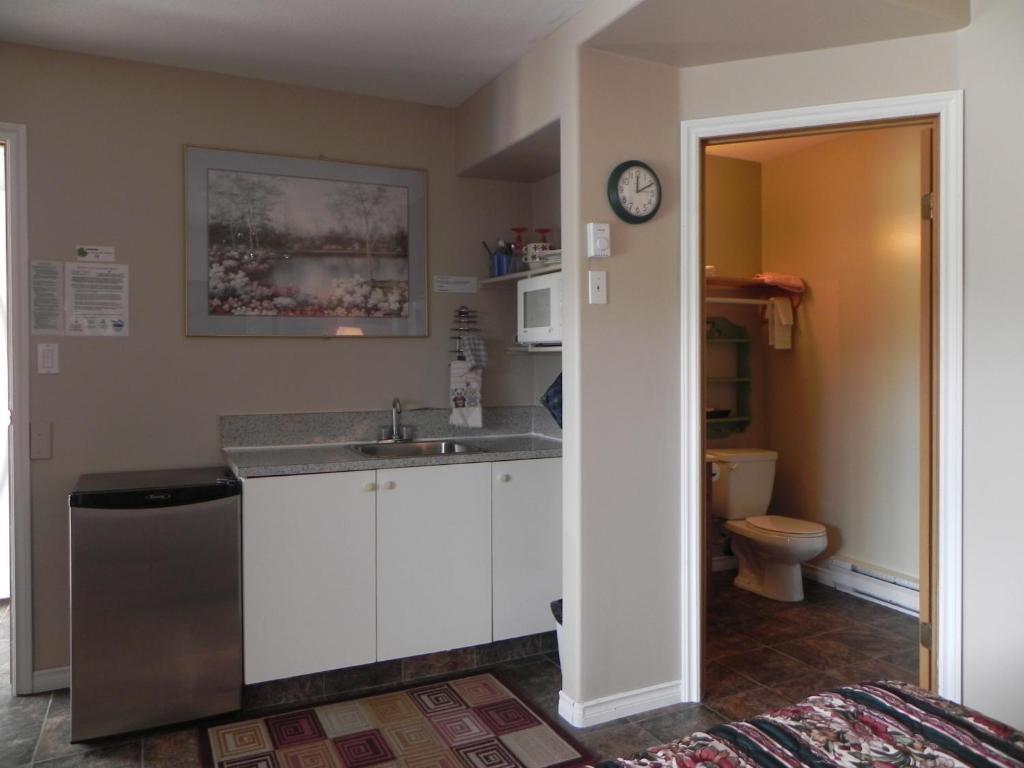 Destiny Beach Resort Osoyoos Δωμάτιο φωτογραφία