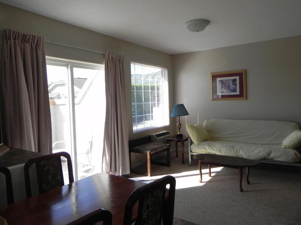 Destiny Beach Resort Osoyoos Δωμάτιο φωτογραφία