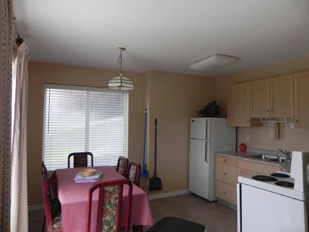 Destiny Beach Resort Osoyoos Δωμάτιο φωτογραφία