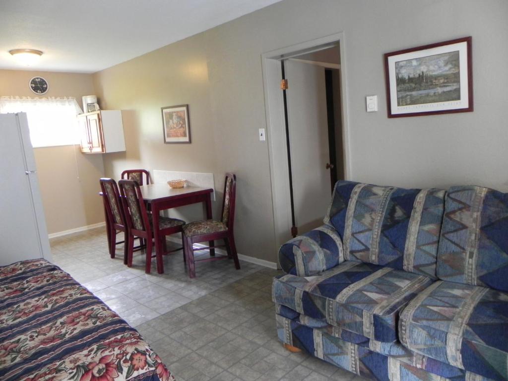 Destiny Beach Resort Osoyoos Δωμάτιο φωτογραφία