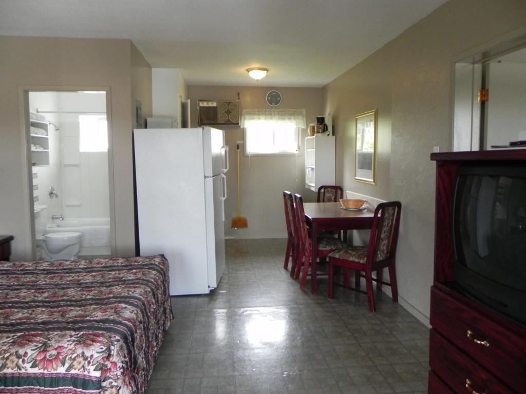 Destiny Beach Resort Osoyoos Δωμάτιο φωτογραφία