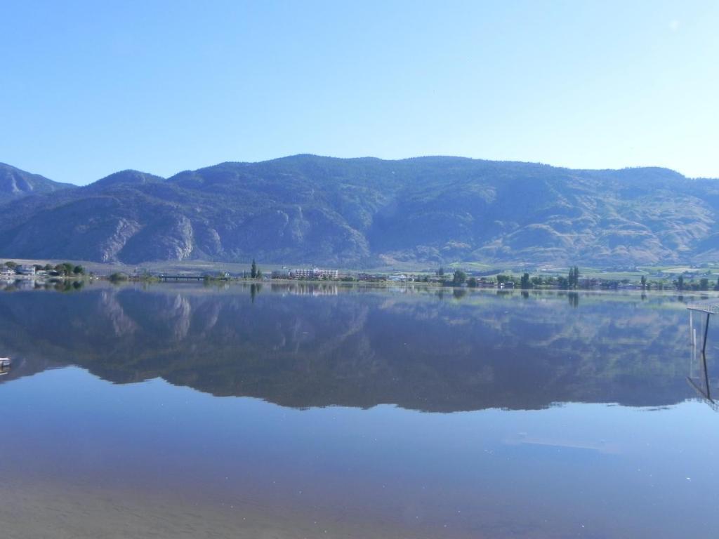 Destiny Beach Resort Osoyoos Εξωτερικό φωτογραφία